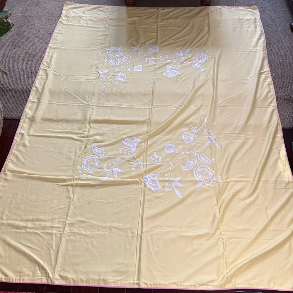 Serena & Lily ‘Isabel’ Embroidered Twin Duvet Cover | Yellow & White
